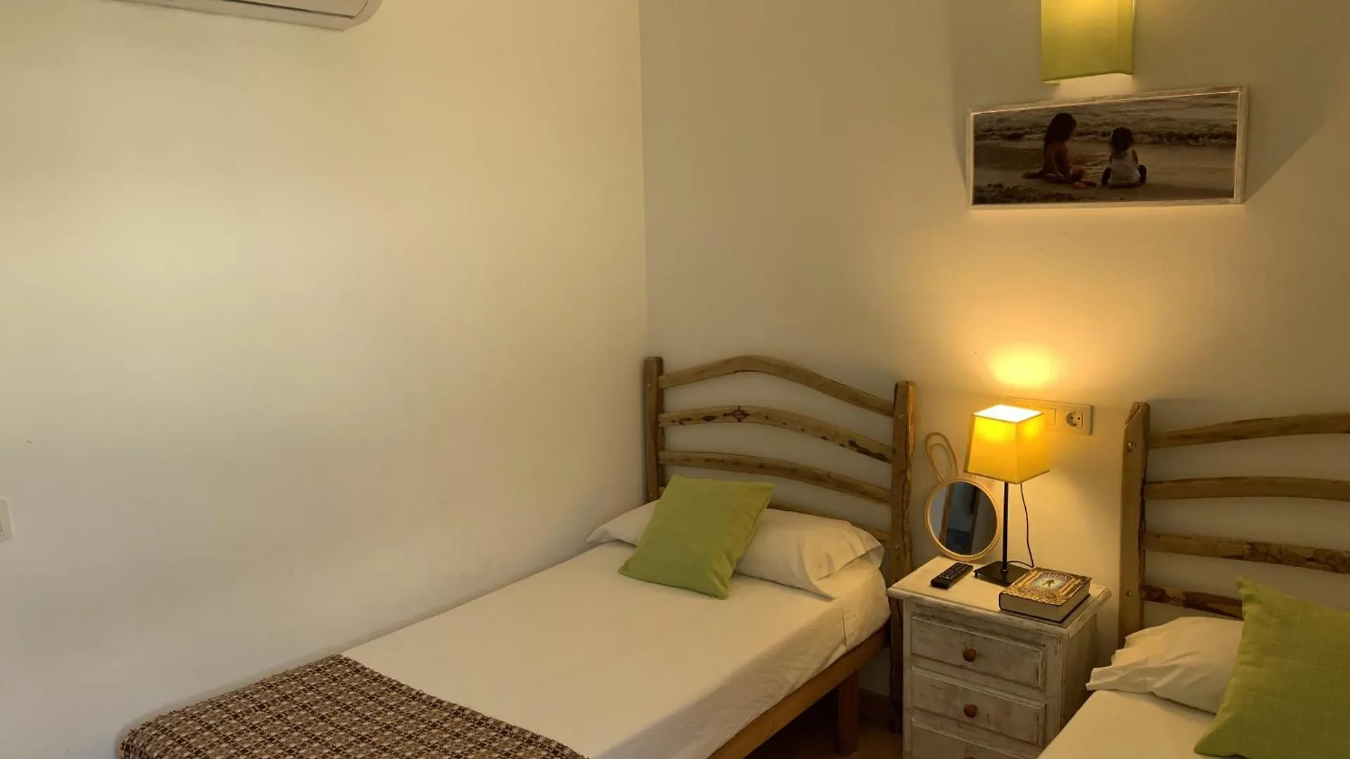 Chalet Con Piscina En Menorca Cala'N Bosch