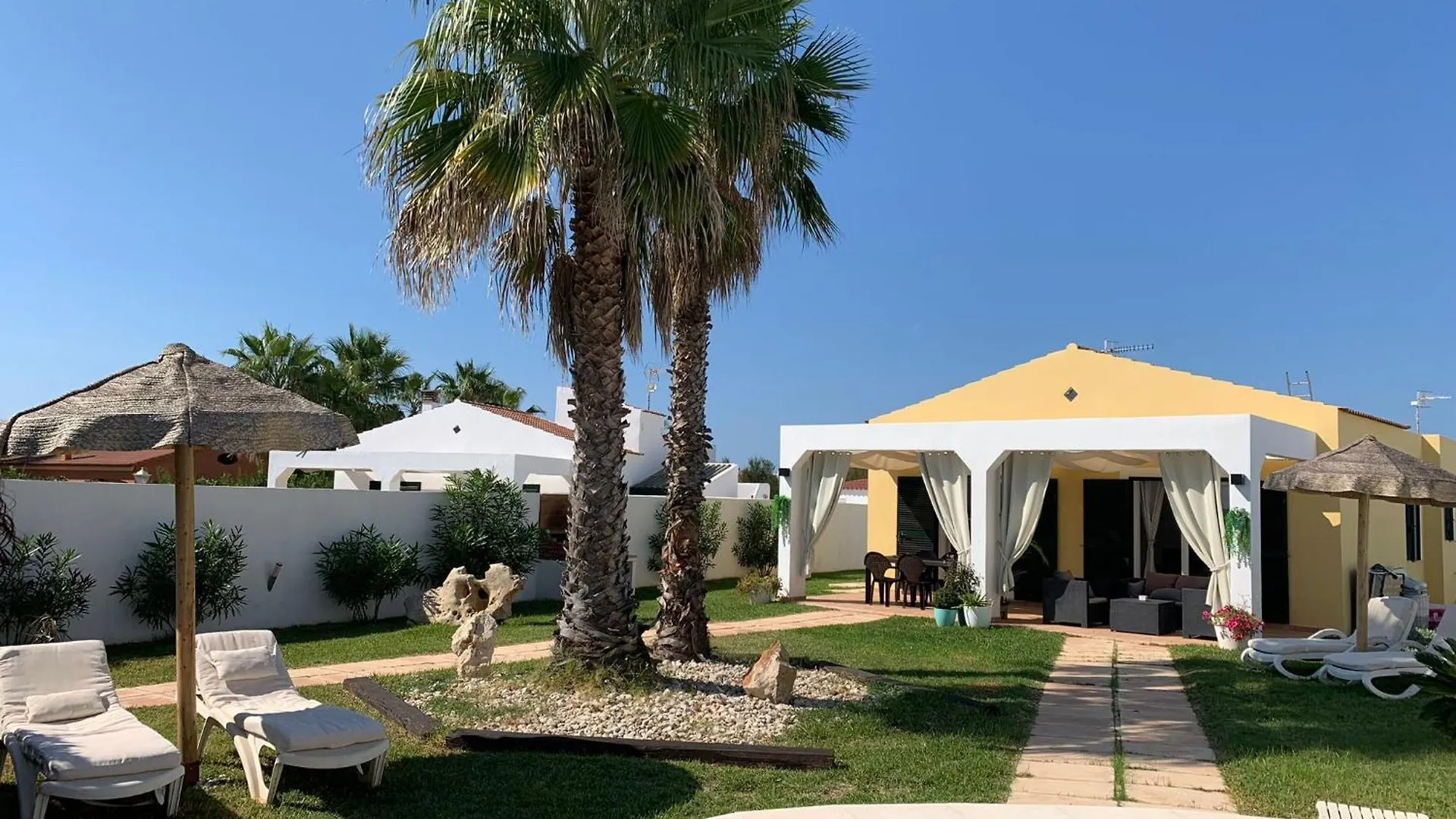 Chalet Con Piscina En Menorca location